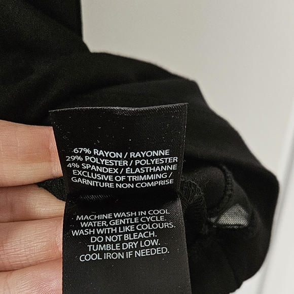 Reaction Kenneth Cole black long sleeve top size large - Picture 6 of 6